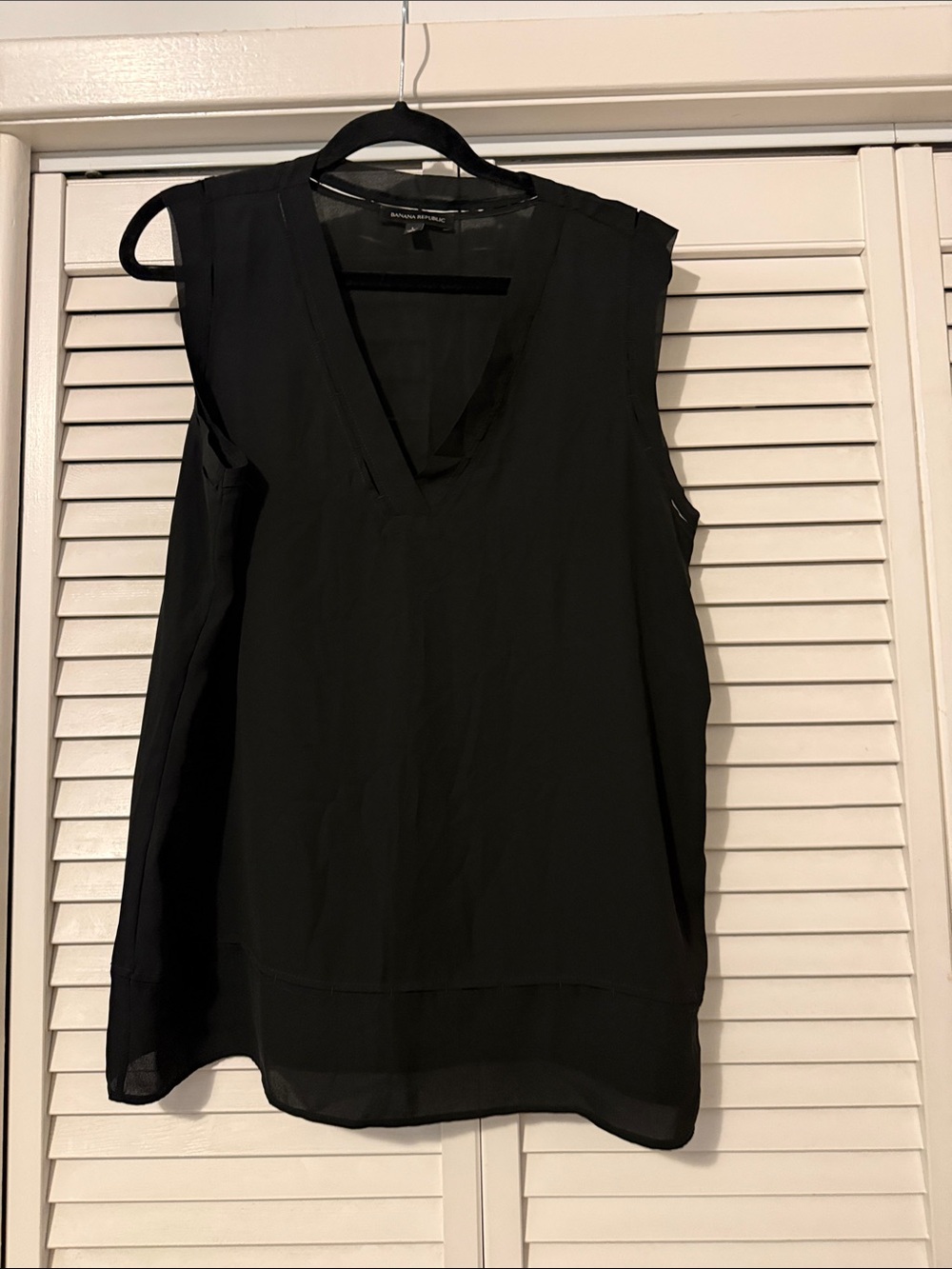 Sleeveless V-Neck Black Blouse